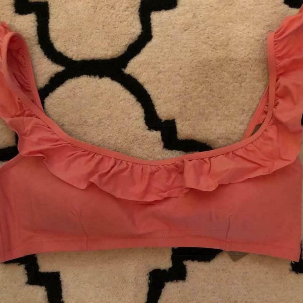 J.Crew $58 Ruffle bikini top G9419